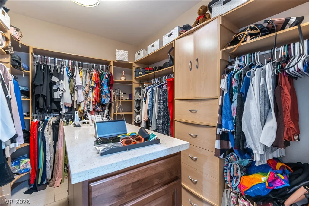 324 Glistening Cloud, Henderson, NV 89012