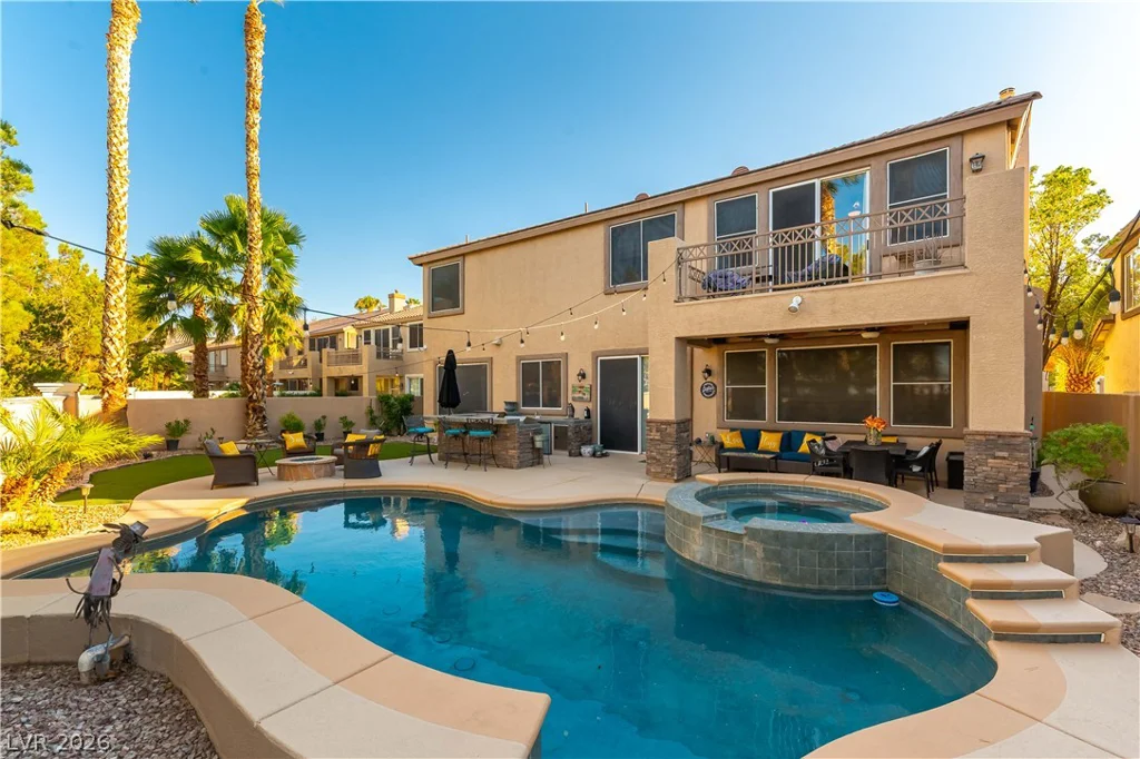 324 Glistening Cloud, Henderson, NV 89012