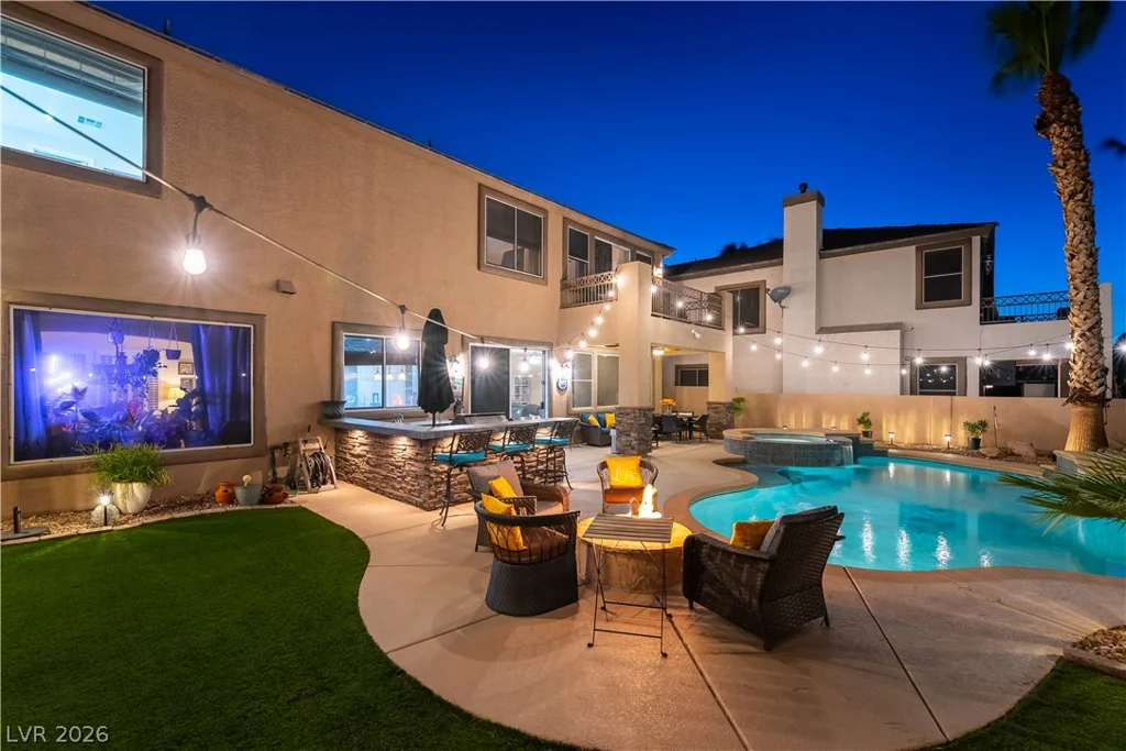324 Glistening Cloud, Henderson, NV 89012