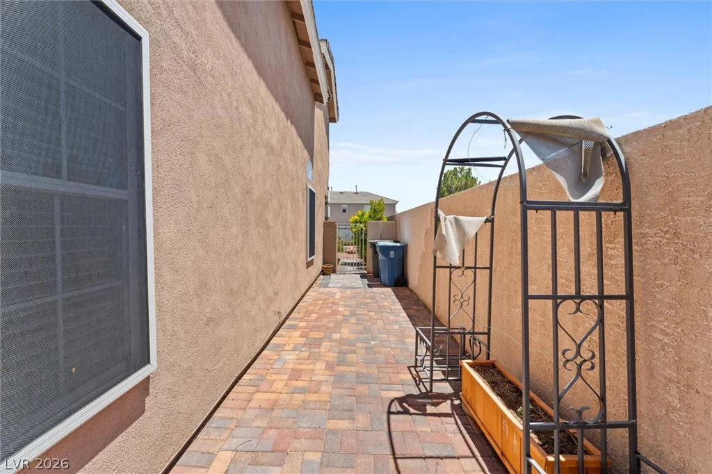 121 Golf Range, Las Vegas, NV 89145