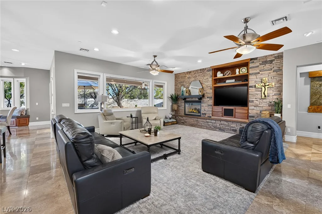 8361 Jeeves, Las Vegas, NV 89149
