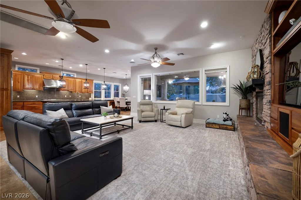 8361 Jeeves, Las Vegas, NV 89149