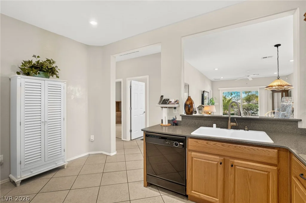 2521 Nashira, Henderson, NV 89044