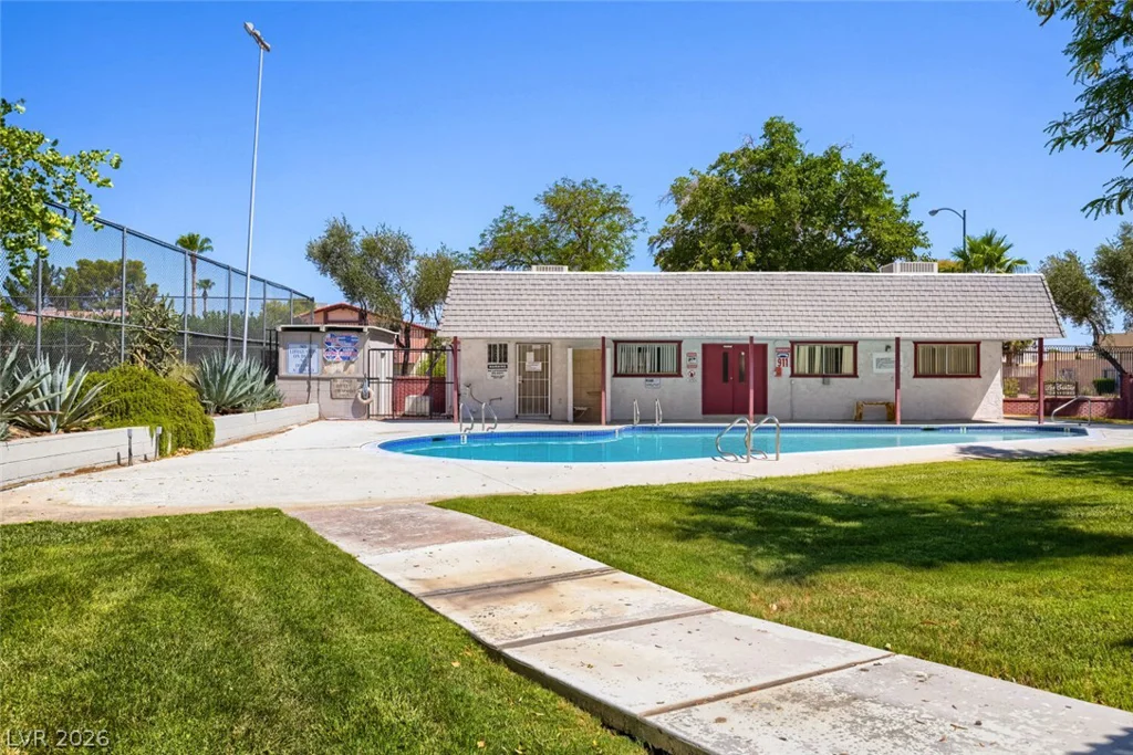 221 Pecos, Las Vegas, NV 89121