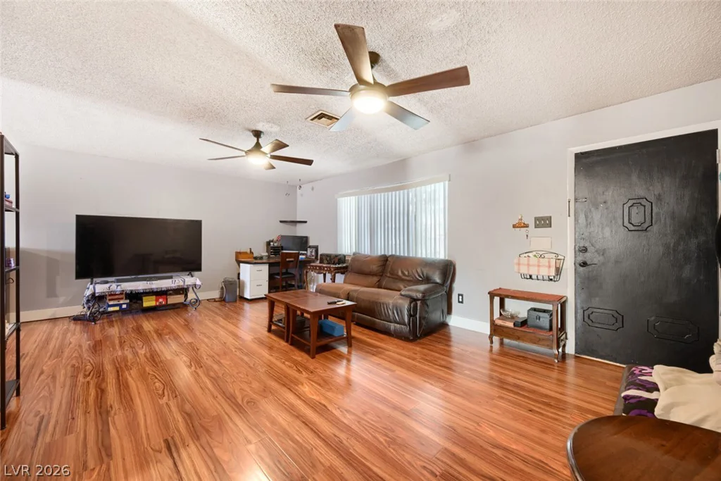221 Pecos, Las Vegas, NV 89121