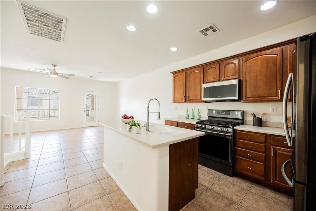 9617 Sharp Horn, Las Vegas, NV 89149