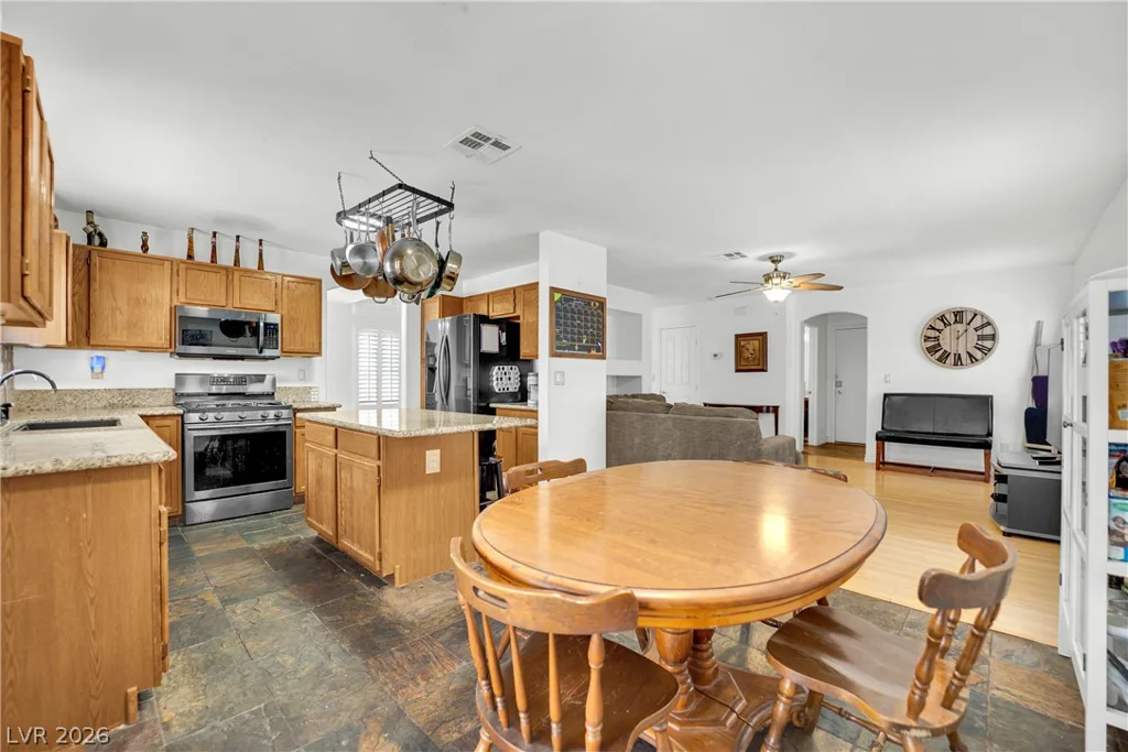 8161 Gilmore, Las Vegas, NV 89129