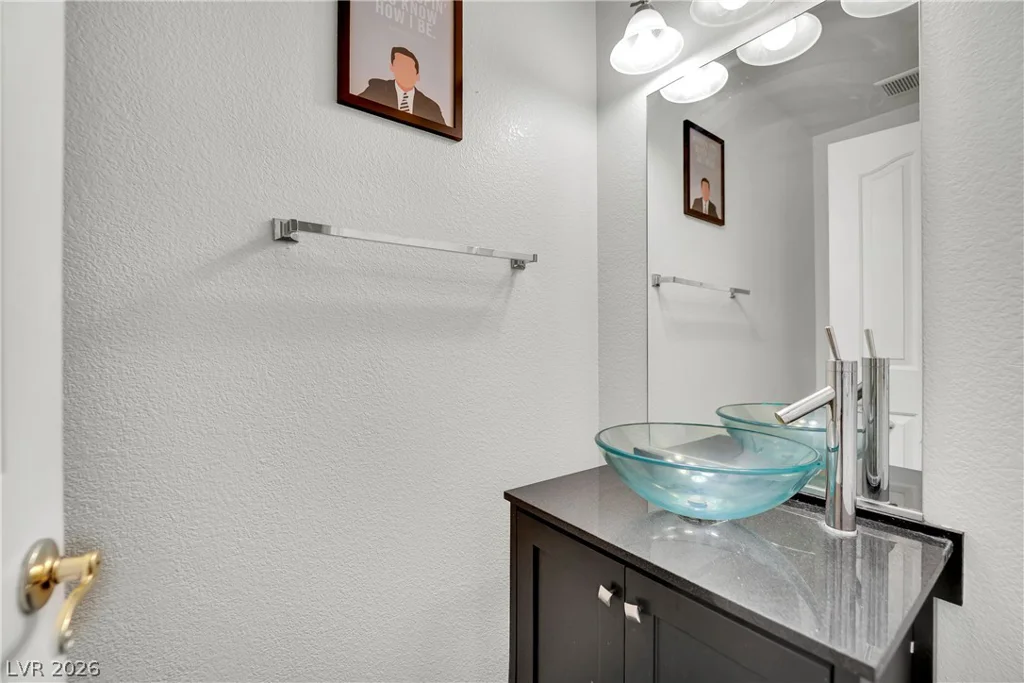 8161 Gilmore, Las Vegas, NV 89129