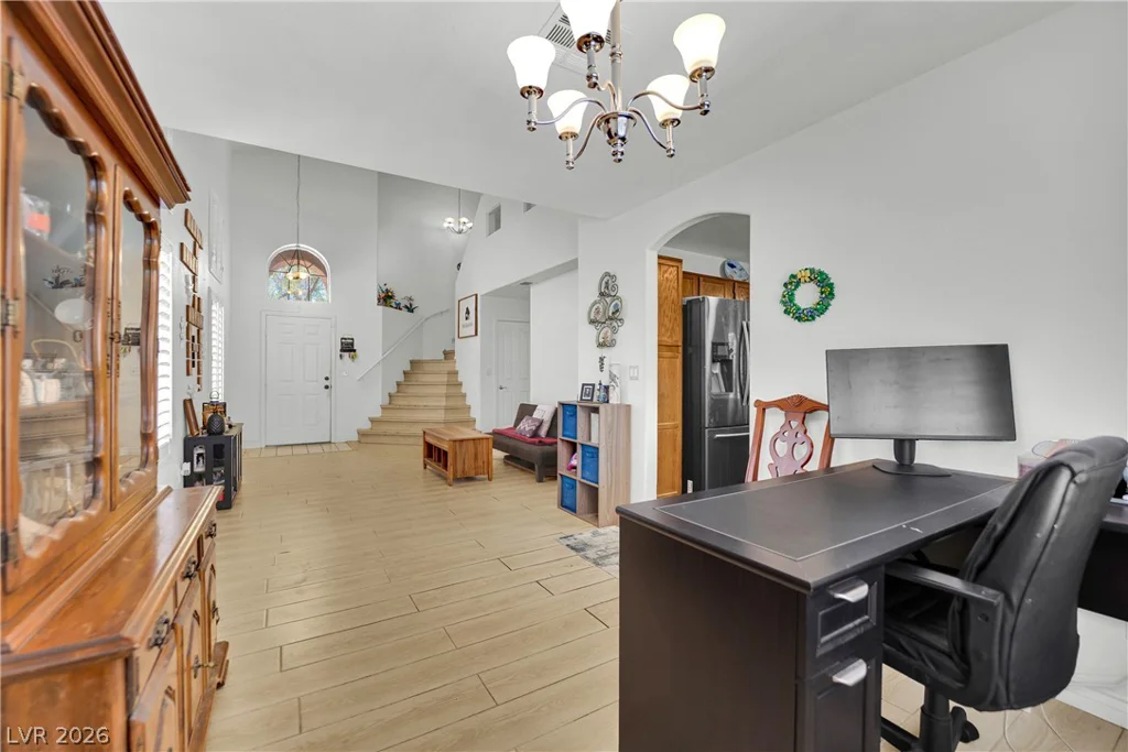 8161 Gilmore, Las Vegas, NV 89129