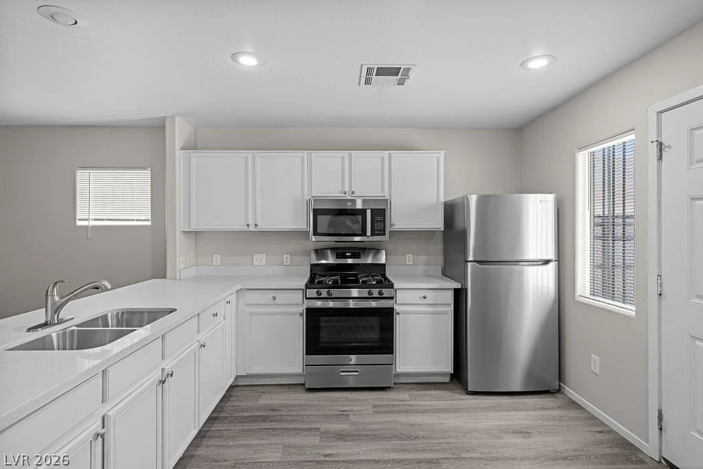 1425 Hassell, Las Vegas, NV 89106