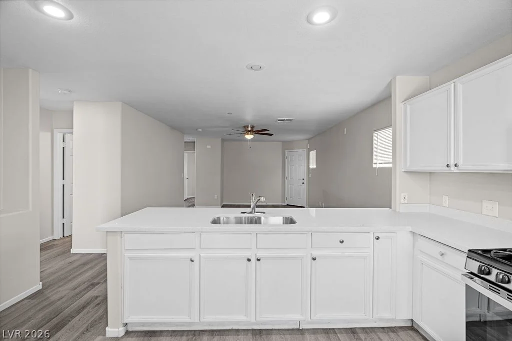 1425 Hassell, Las Vegas, NV 89106