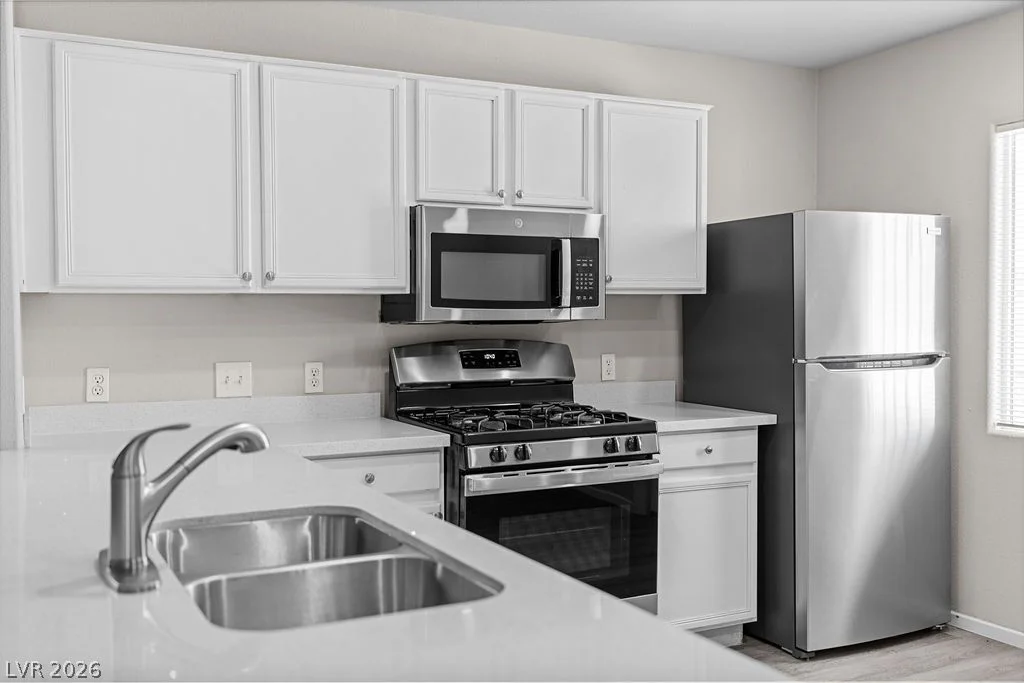 1425 Hassell, Las Vegas, NV 89106