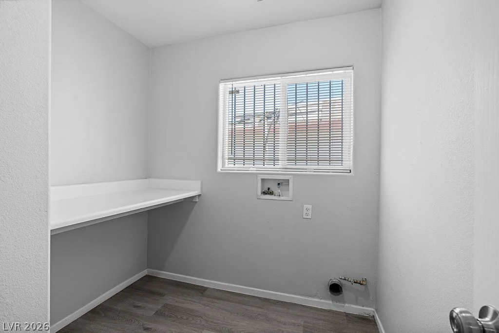 1425 Hassell, Las Vegas, NV 89106