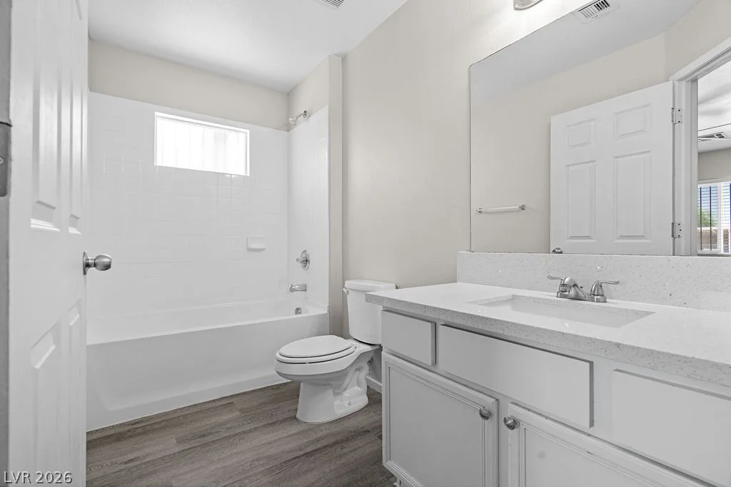 1425 Hassell, Las Vegas, NV 89106