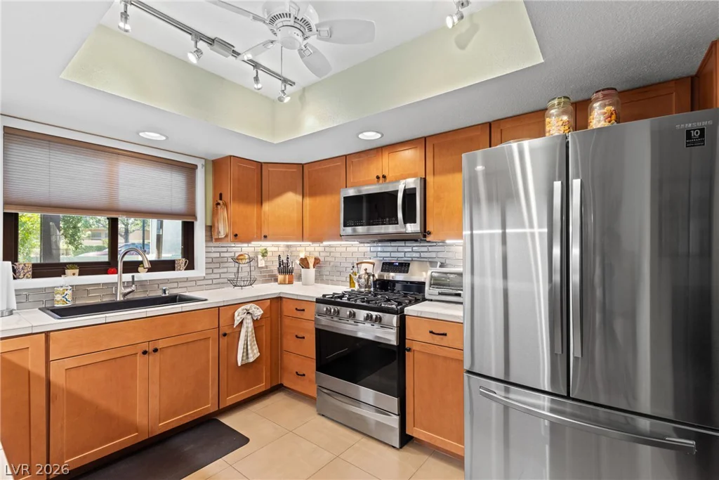 3984 Landsdown, Las Vegas, NV 89121