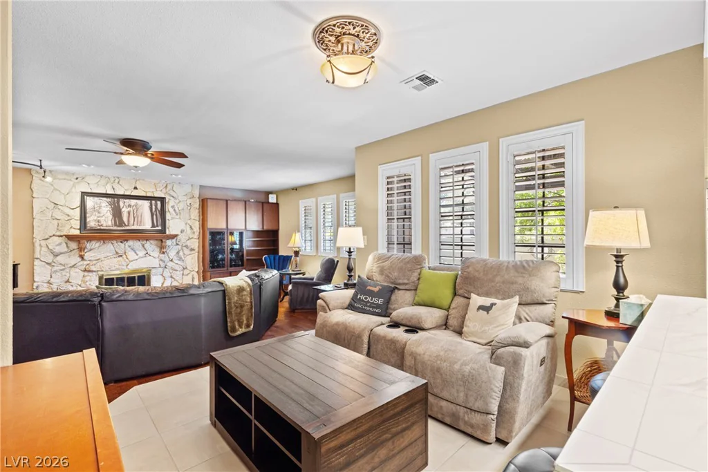 3984 Landsdown, Las Vegas, NV 89121