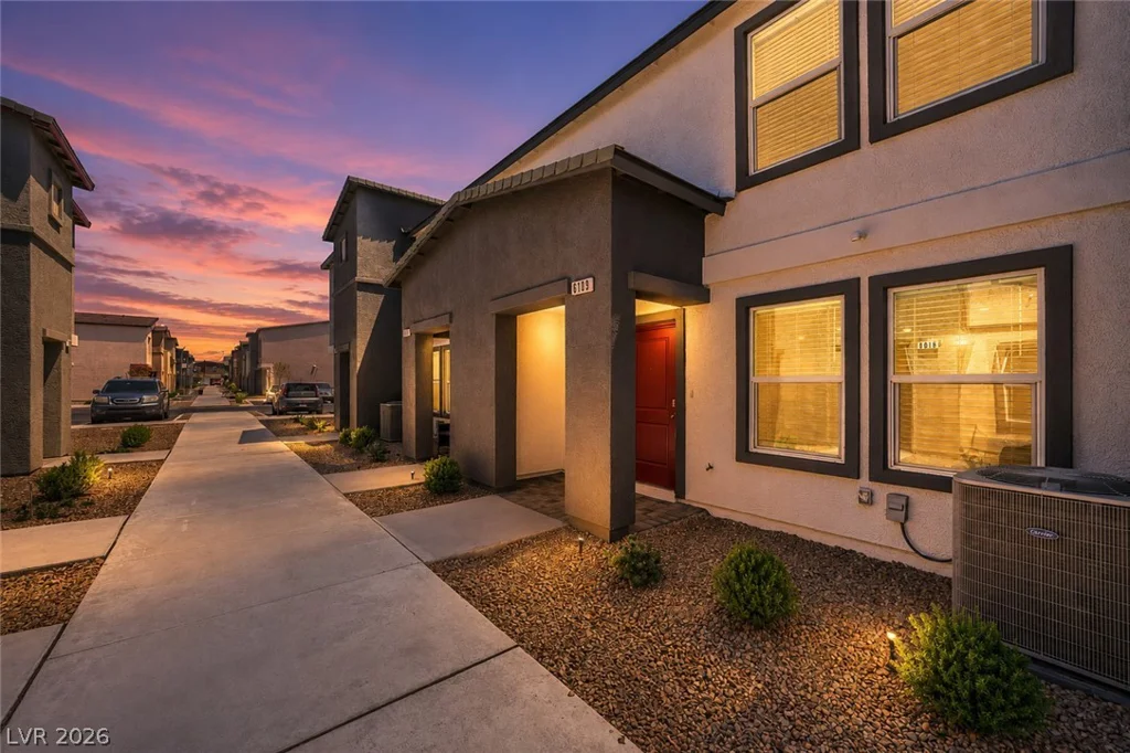 6108 Hibiscus Garden, North Las Vegas, NV 89081