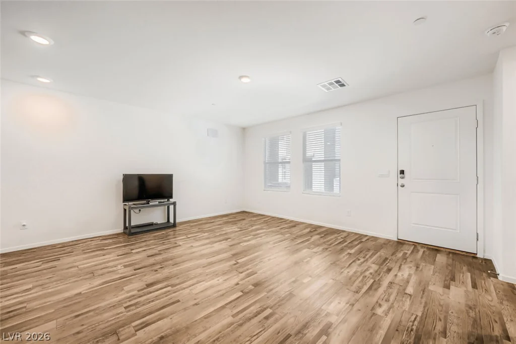 6108 Hibiscus Garden, North Las Vegas, NV 89081