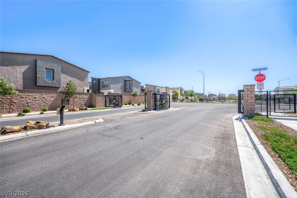 6108 Hibiscus Garden, North Las Vegas, NV 89081