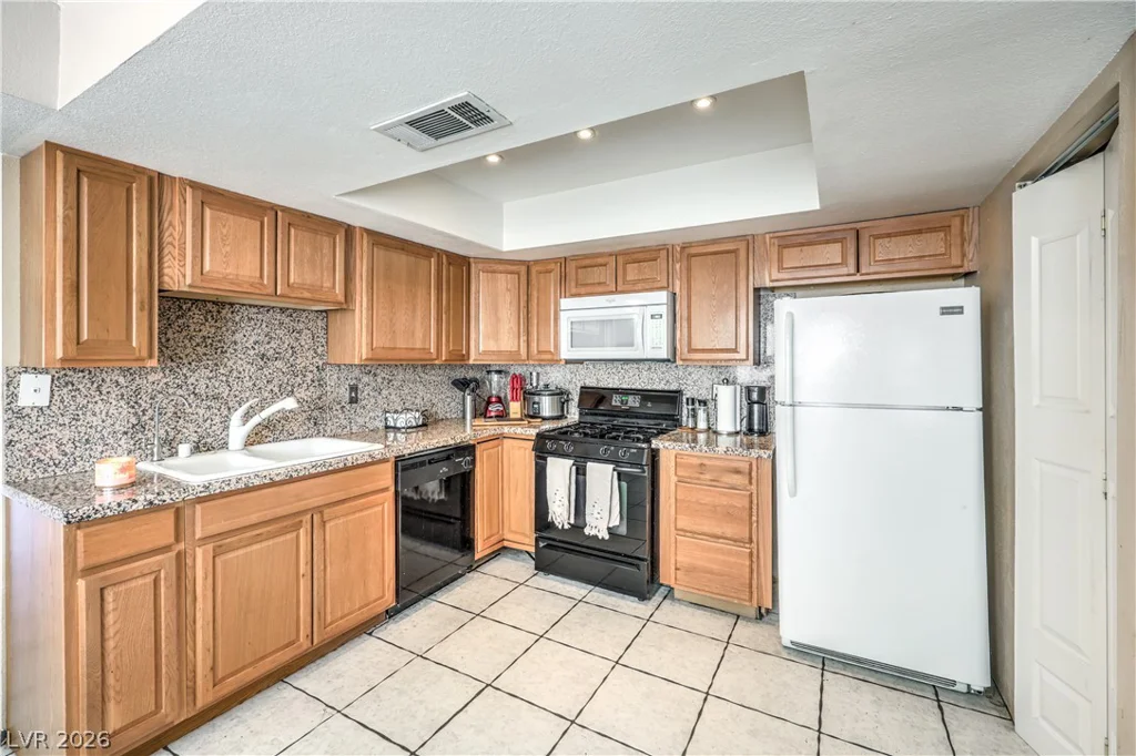 6633 Crosstimber, Las Vegas, NV 89108