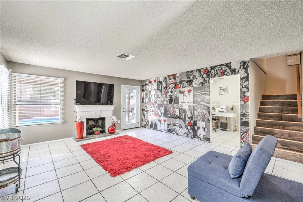 6633 Crosstimber, Las Vegas, NV 89108