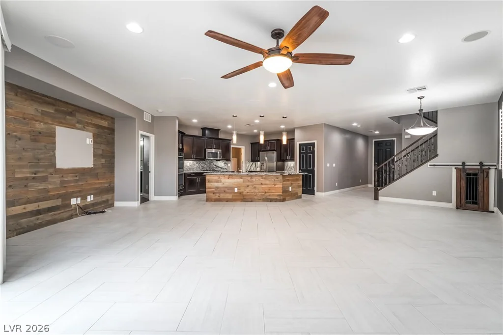 10568 Painted Bridge, Las Vegas, NV 89179