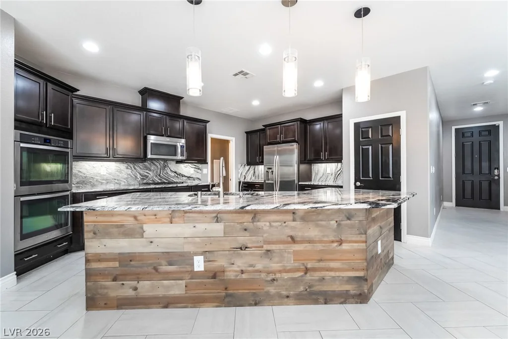 10568 Painted Bridge, Las Vegas, NV 89179