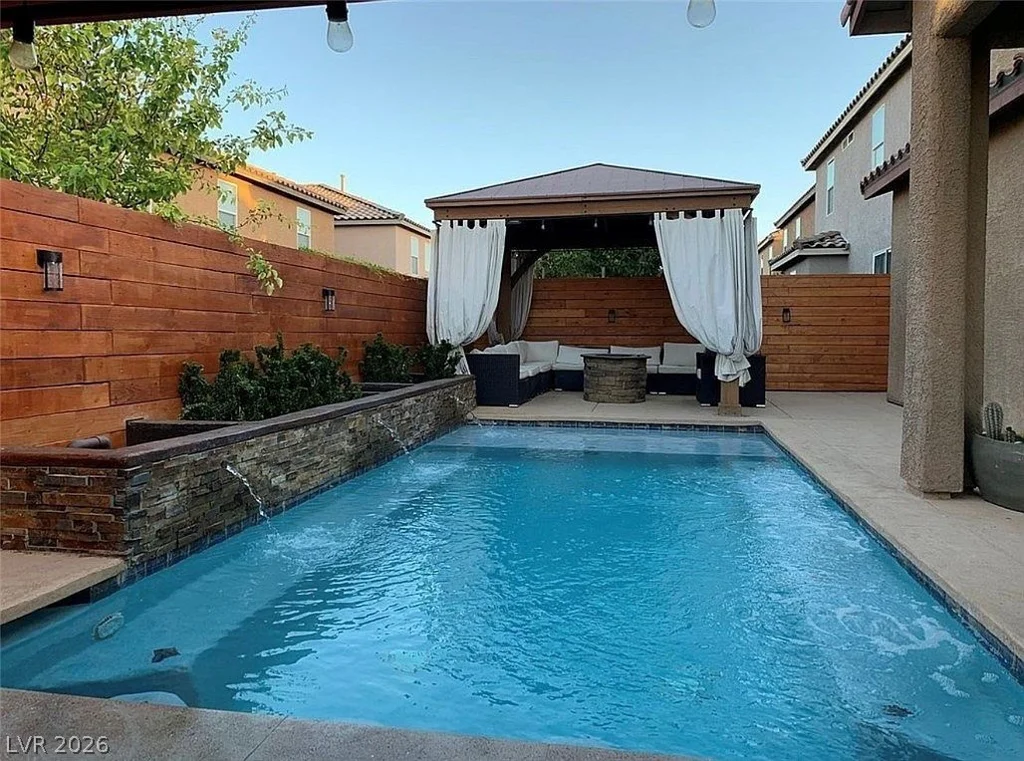 10568 Painted Bridge, Las Vegas, NV 89179