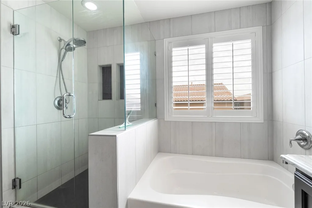 10568 Painted Bridge, Las Vegas, NV 89179