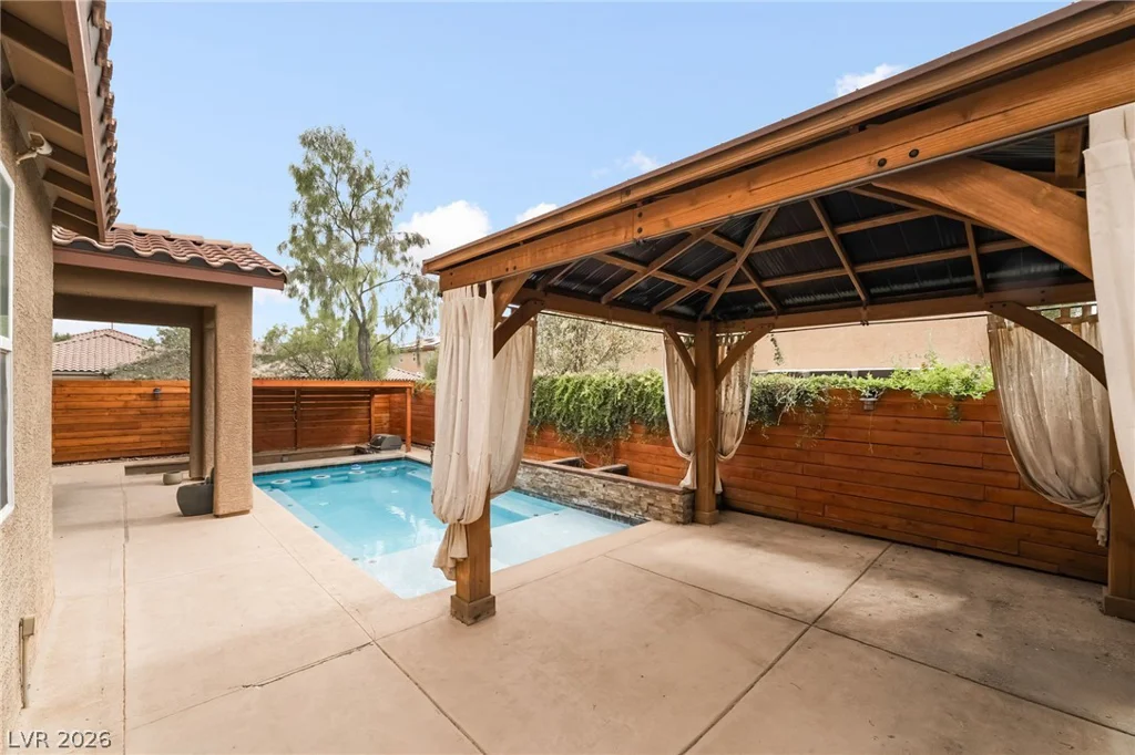 10568 Painted Bridge, Las Vegas, NV 89179