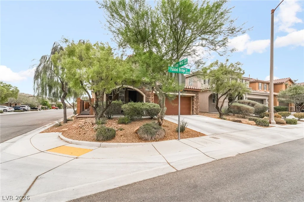 10568 Painted Bridge, Las Vegas, NV 89179
