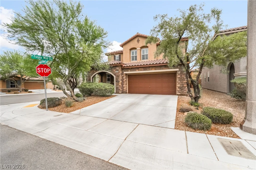 10568 Painted Bridge, Las Vegas, NV 89179