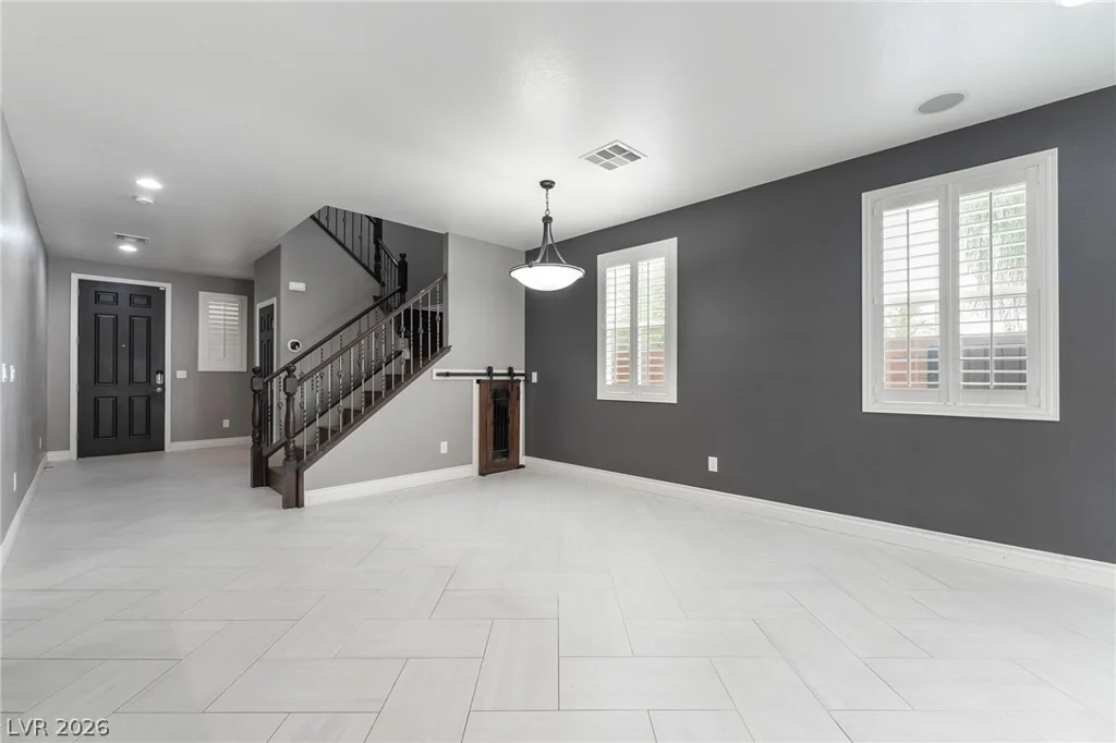 10568 Painted Bridge, Las Vegas, NV 89179