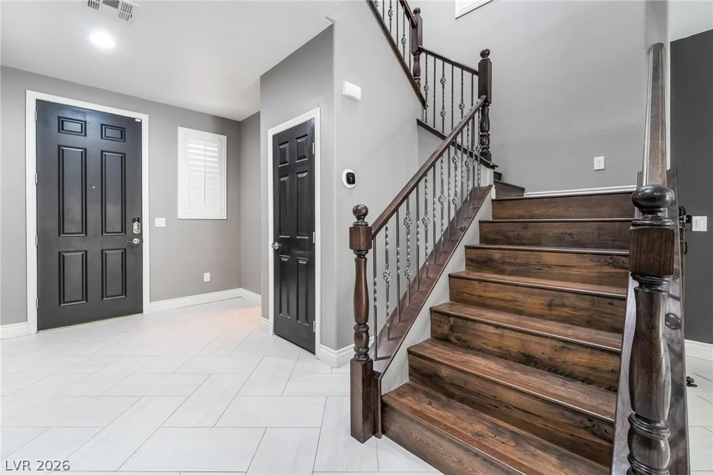 10568 Painted Bridge, Las Vegas, NV 89179