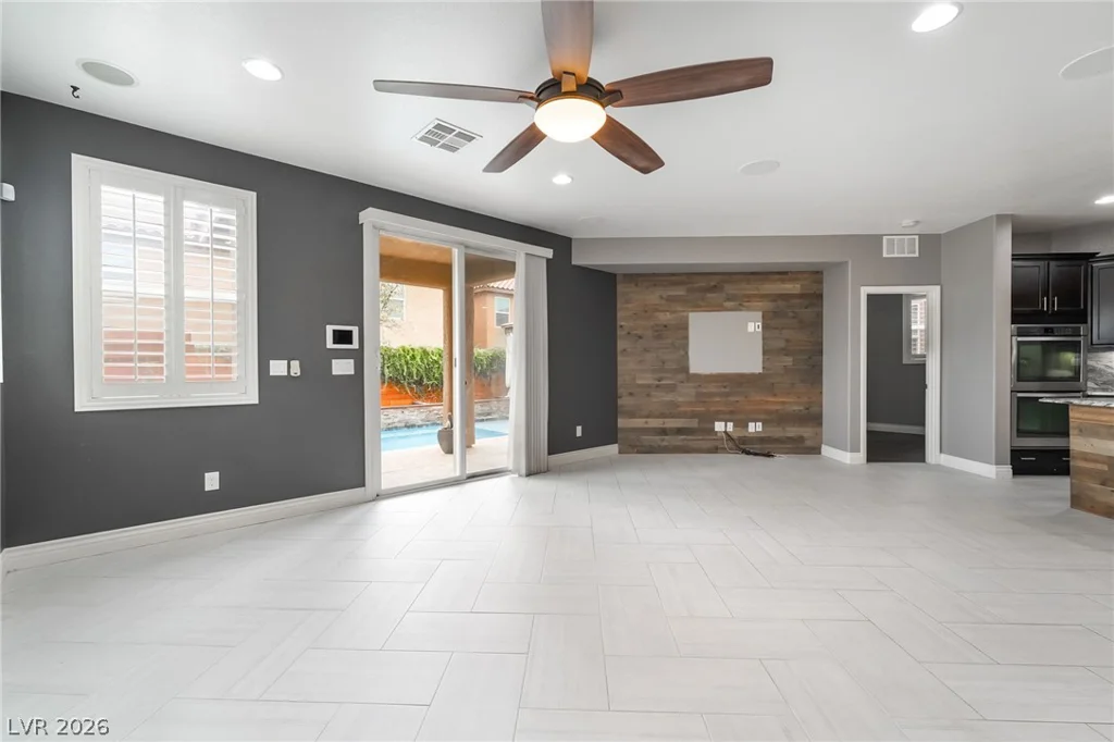 10568 Painted Bridge, Las Vegas, NV 89179