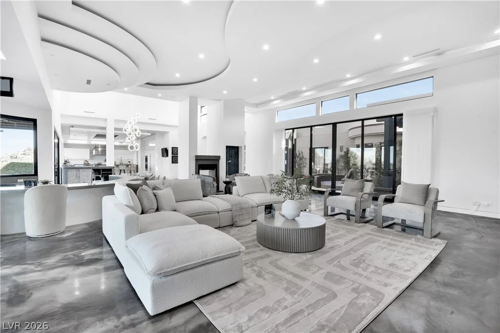 10 Ridge Blossom, Las Vegas, NV 89135