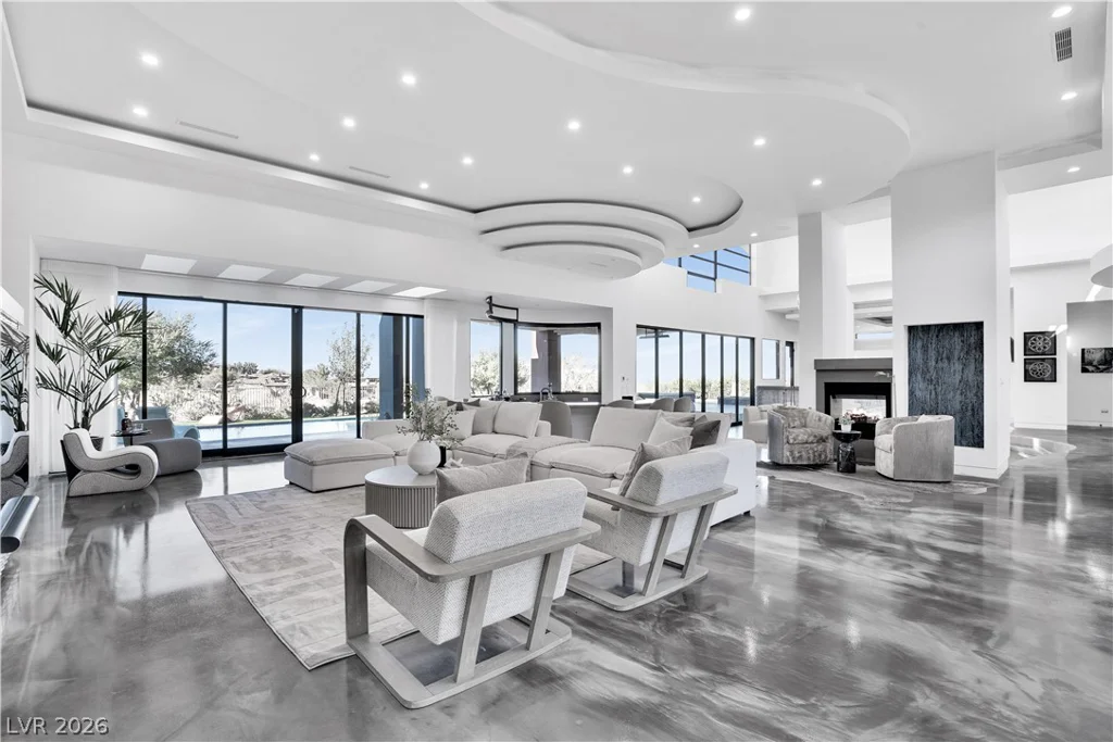10 Ridge Blossom, Las Vegas, NV 89135