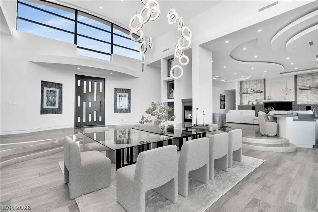 10 Ridge Blossom, Las Vegas, NV 89135