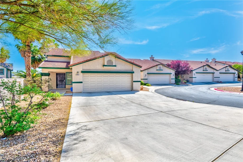 3963 Pembridge, Las Vegas, NV 89121