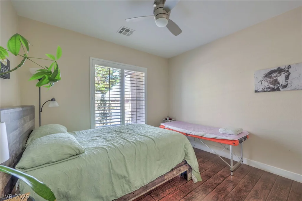 4925 Goldfield, North Las Vegas, NV 89031
