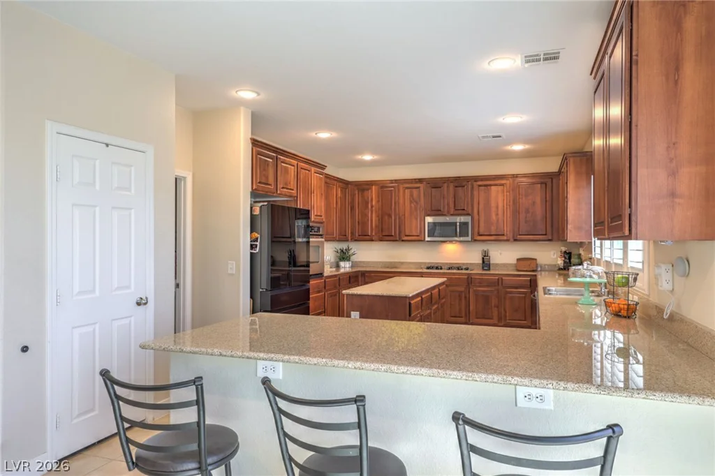 4925 Goldfield, North Las Vegas, NV 89031