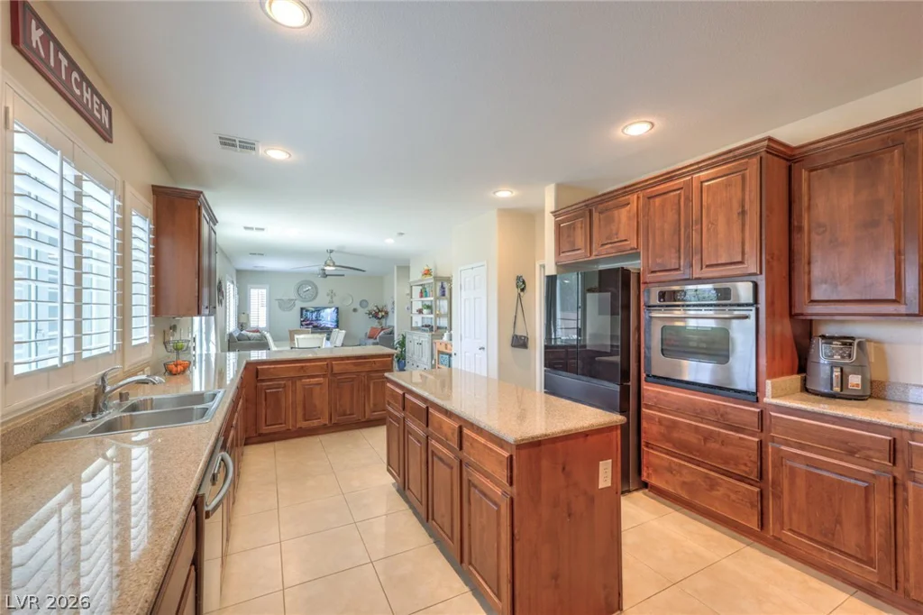 4925 Goldfield, North Las Vegas, NV 89031