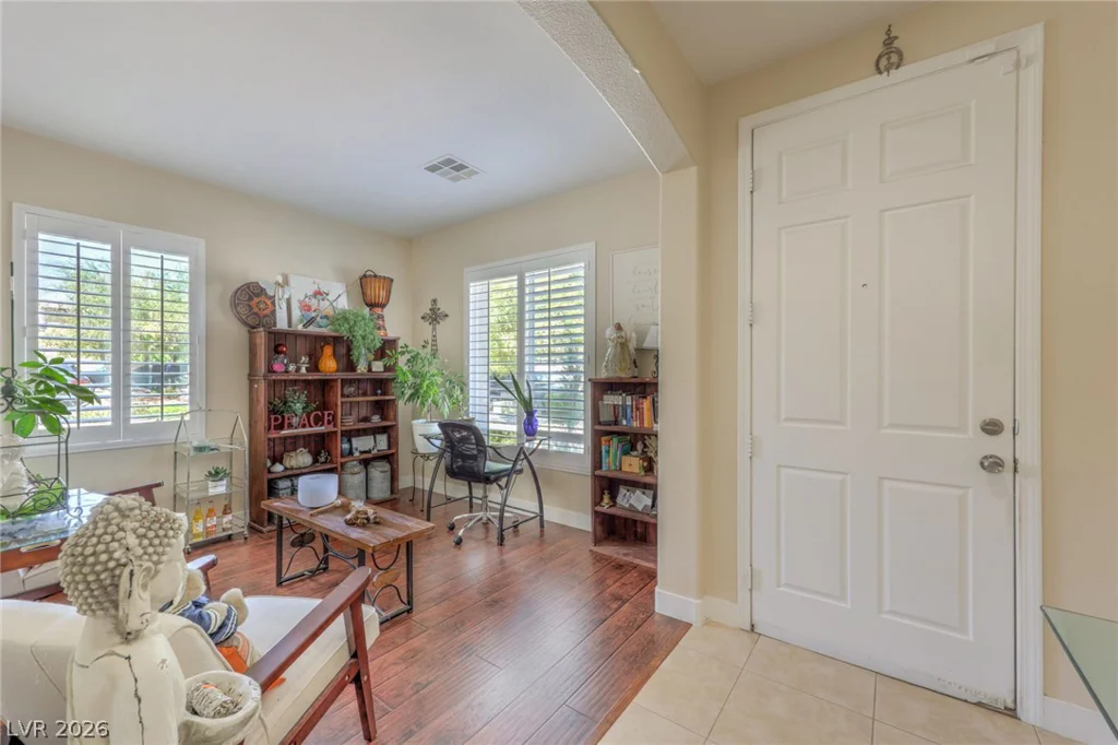 4925 Goldfield, North Las Vegas, NV 89031