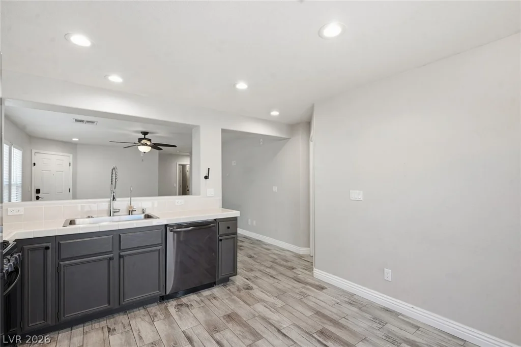 8432 Warthen Meadows, Las Vegas, NV 89131