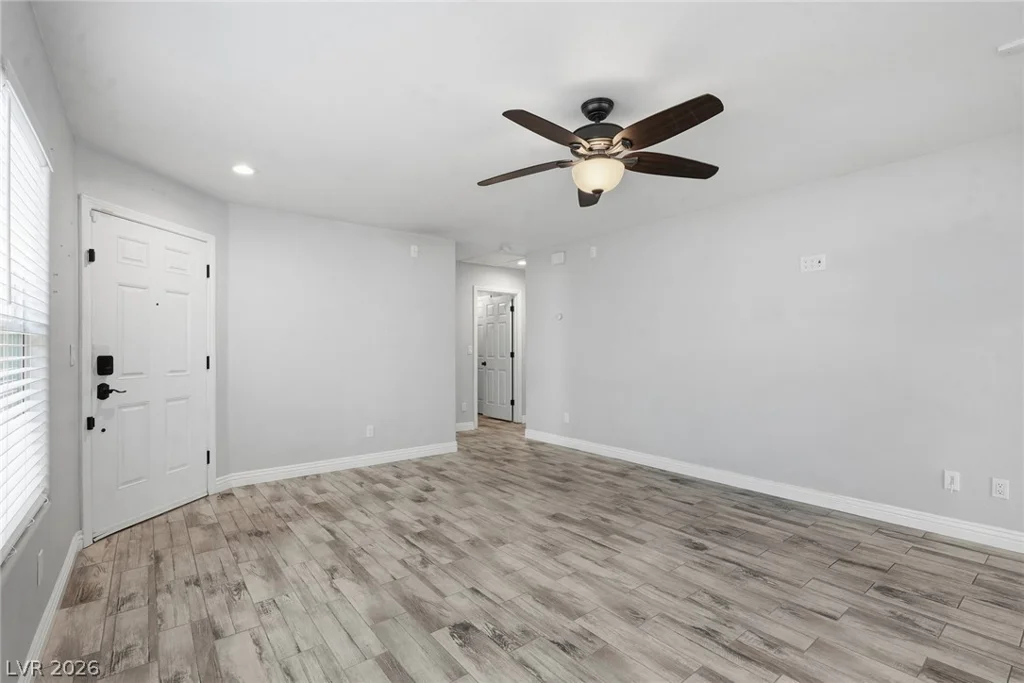 8432 Warthen Meadows, Las Vegas, NV 89131