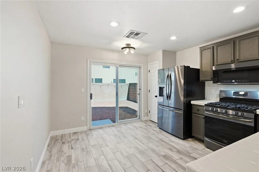 8432 Warthen Meadows, Las Vegas, NV 89131