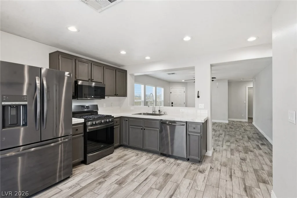 8432 Warthen Meadows, Las Vegas, NV 89131