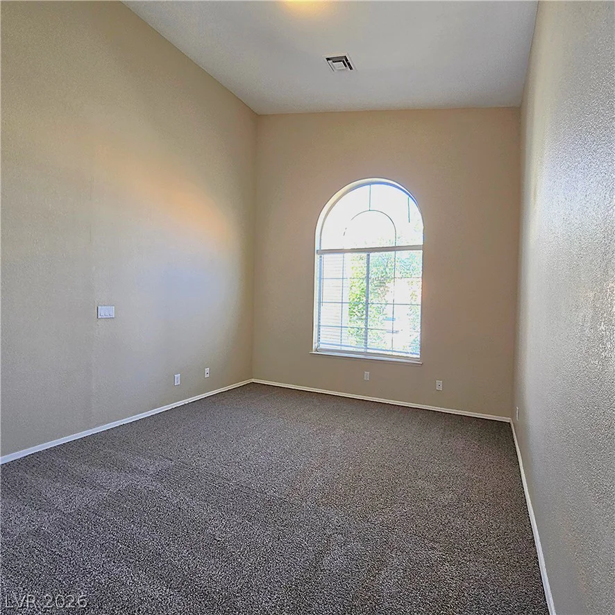 1445 Castle Crest, Las Vegas, NV 89117