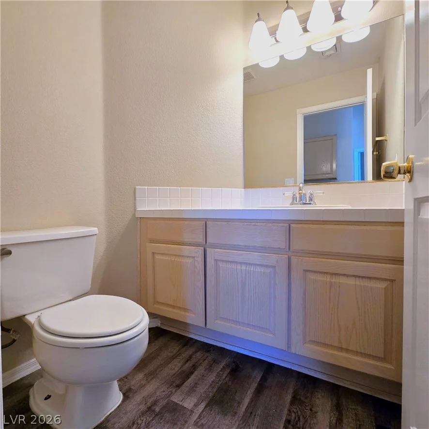 1445 Castle Crest, Las Vegas, NV 89117