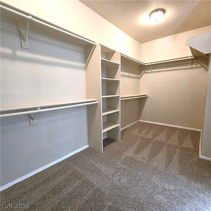 1445 Castle Crest, Las Vegas, NV 89117